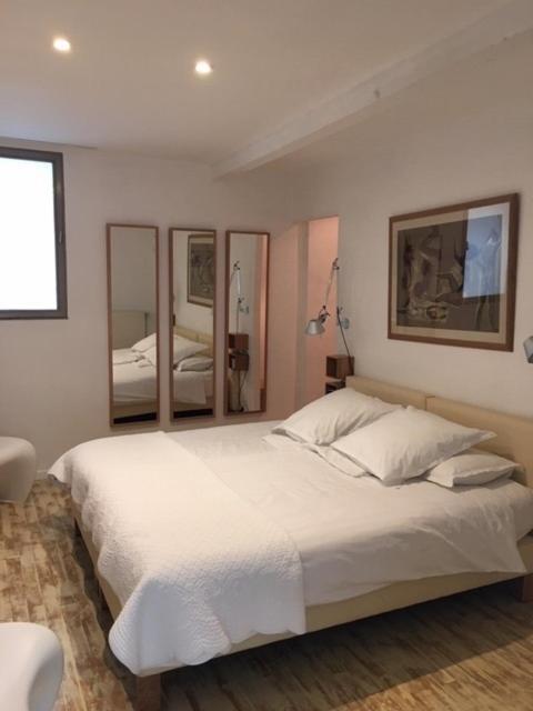 Le Limas Bed & Breakfast Avignon Ruang foto