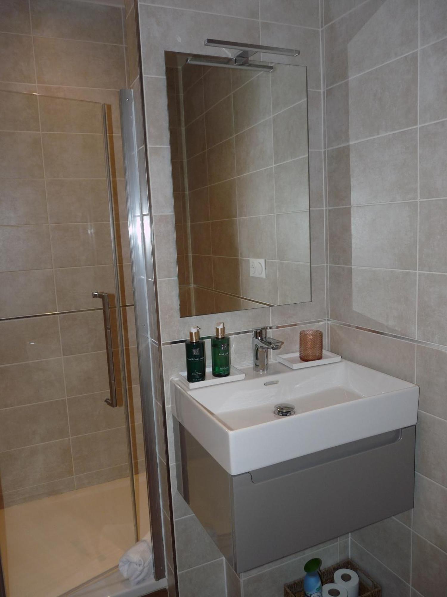 Le Limas Bed & Breakfast Avignon Ruang foto